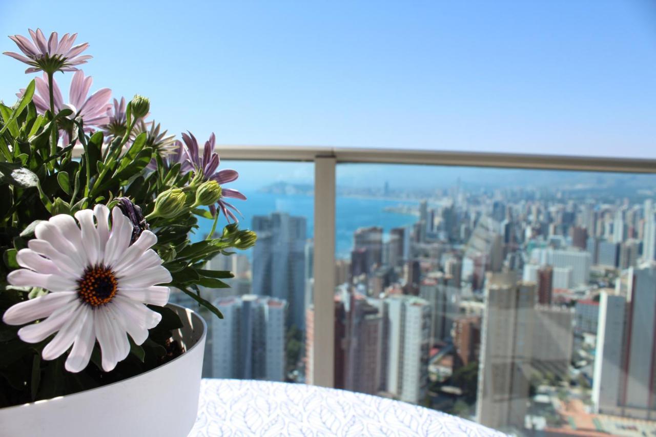 Skyline 20 Apartamento De Lujo Con Terraza Privada Y Vistas Al Mar เบนิดอร์ม ภายนอก รูปภาพ
